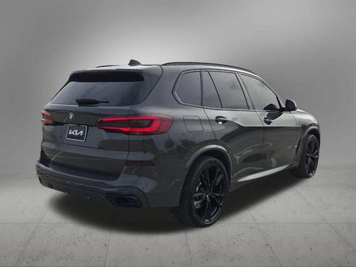 Gray Metallic 2022 BMW X5 M50i