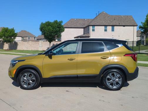 2024 Kia Seltos S