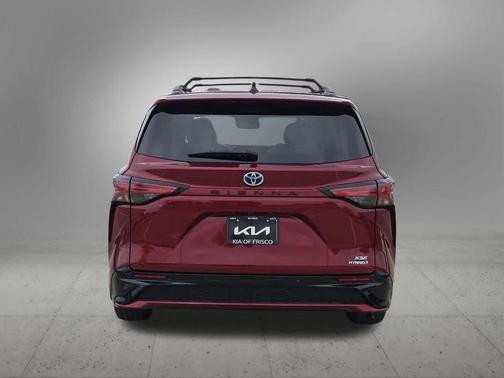 Ruby Flare Pearl 2022 Toyota Sienna XSE 7 Passenger