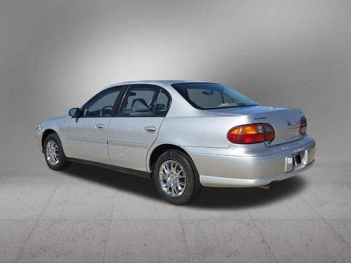 2003 Chevrolet Malibu Base