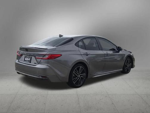 Metal 2025 Toyota Camry XSE
