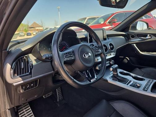 Metal 2019 Kia Stinger GT