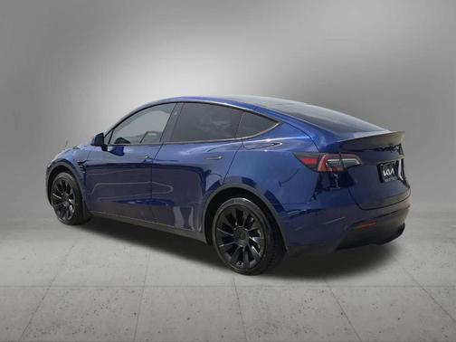 Blue 2024 Tesla Model Y Long Range