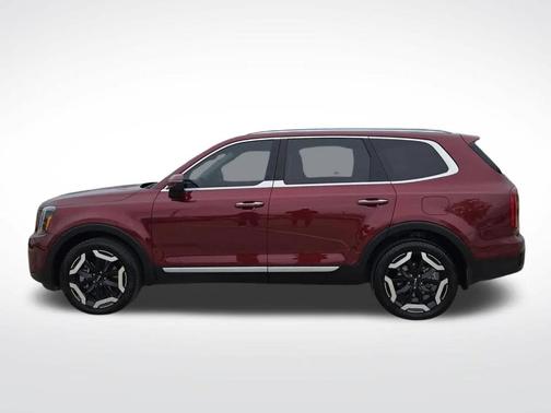 Red 2024 Kia Telluride S