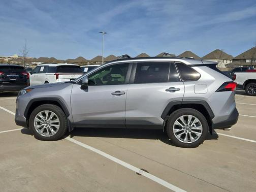 2019 Toyota RAV4 Limited