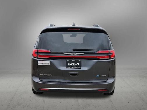 2022 Chrysler Pacifica Hybrid Pinnacle