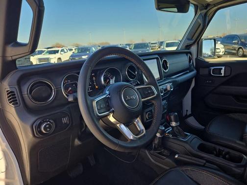 2023 Jeep Gladiator Overland