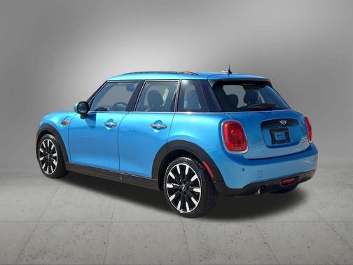 Blue 2018 MINI Hardtop Cooper