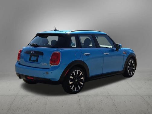 Blue 2018 MINI Hardtop Cooper
