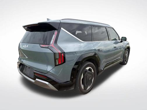 Iceberg Green 2024 Kia EV9 Land
