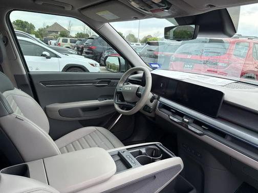Iceberg Green 2024 Kia EV9 Land