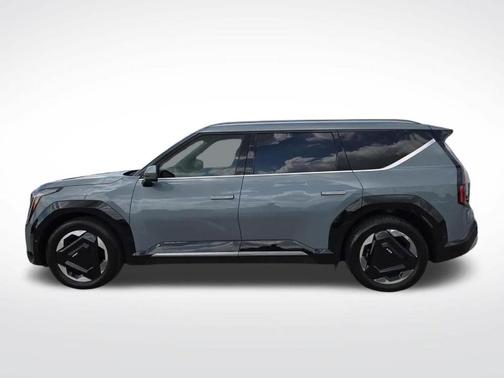 Iceberg Green 2024 Kia EV9 Land