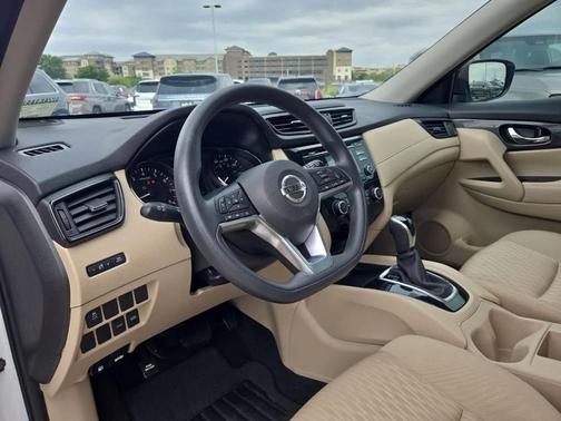 Glacier White 2017 Nissan Rogue S