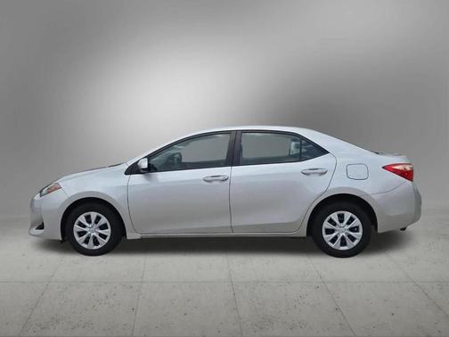 Classic Silver Metallic 2017 Toyota Corolla L