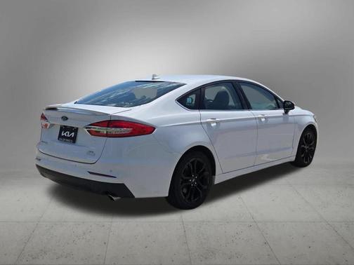 Oxford White 2020 Ford Fusion SE