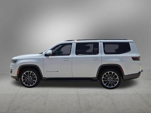 Bright White Clearcoat 2022 Jeep Wagoneer Series II