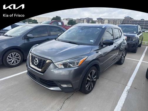 Gun Metallic 2020 Nissan Kicks SR