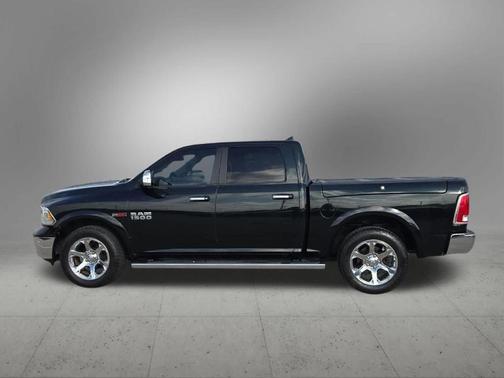 Black Forest Green Pearlcoat 2015 RAM 1500 Laramie