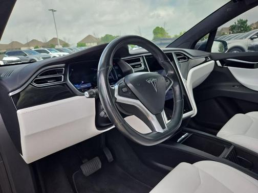 Black 2018 Tesla Model X 100D