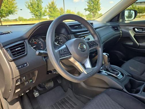 Magnetic Black 2017 Nissan Rogue S