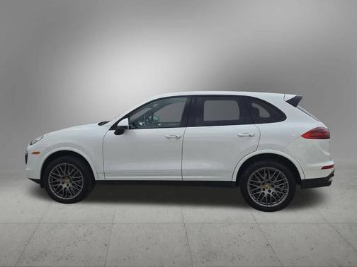 2017 Porsche Cayenne 