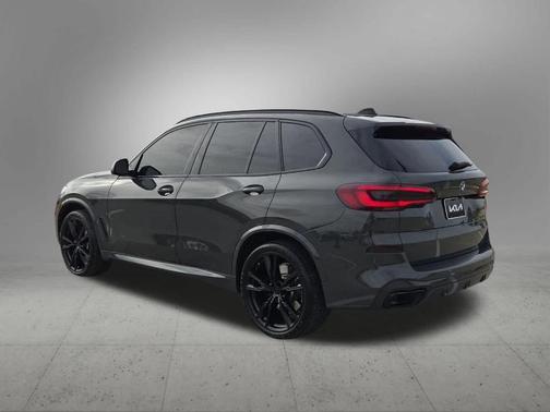 2022 BMW X5 M50i