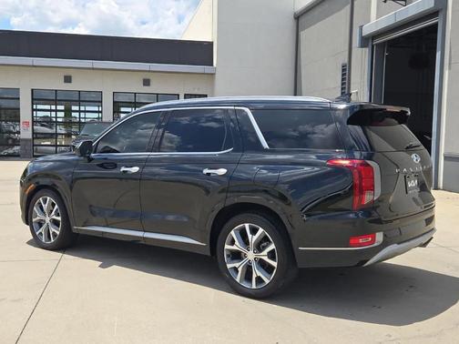 Becketts Black 2021 Hyundai PALISADE Limited