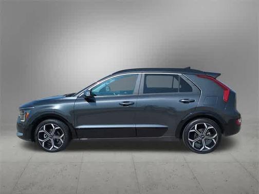 2024 Kia Niro SX Touring