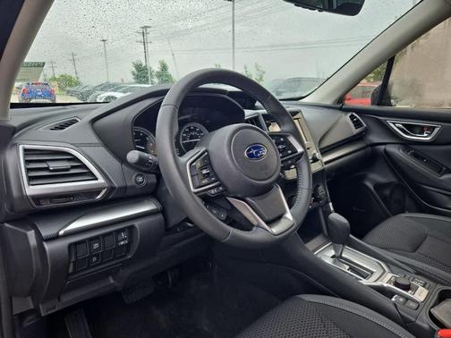 Ice Silver Metallic 2023 Subaru Forester Premium