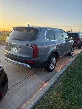 2022 Kia Telluride LX