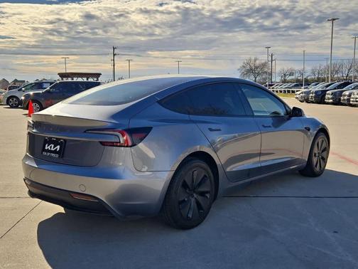 2025 Tesla Model 3 Long Range