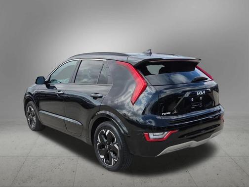Aurora Black Pearl 2023 Kia Niro EV Wave