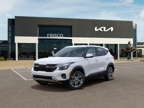 Snow White Pearl 2026 Kia Seltos LX
