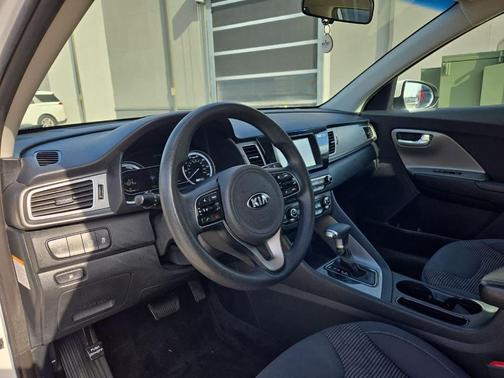 2018 Kia Niro LX