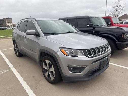 Billet Silver Metallic Clearcoat 2017 Jeep Compass Latitude
