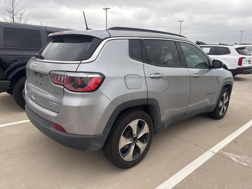 Billet Silver Metallic Clearcoat 2017 Jeep Compass Latitude