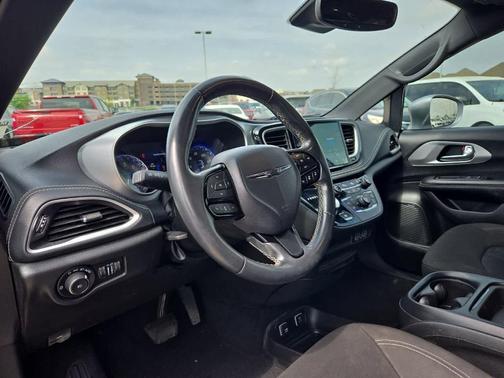 2021 Chrysler Pacifica Touring