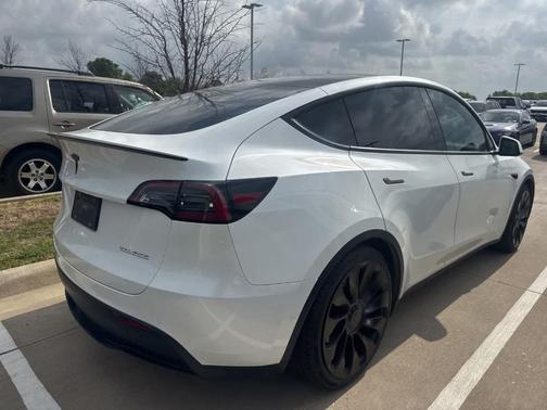 White 2022 Tesla Model Y Performance