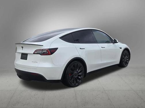 White 2022 Tesla Model Y Performance