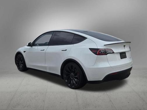 White 2022 Tesla Model Y Performance