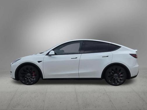 White 2022 Tesla Model Y Performance