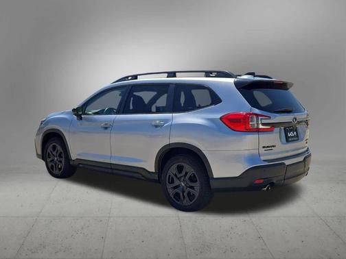 Ice Silver Metallic 2024 Subaru Ascent Onyx Edition