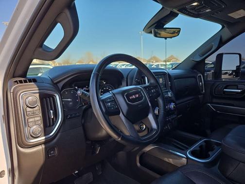 2023 GMC Sierra 2500 AT4