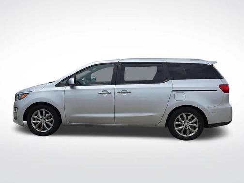 Silky Silver 2019 Kia Sedona EX
