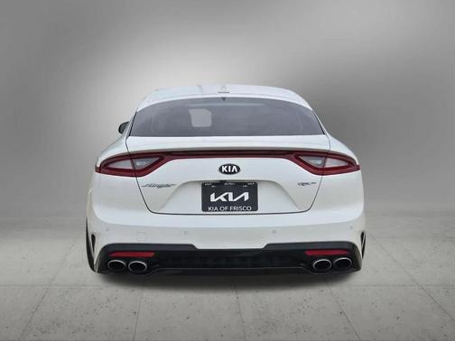 Snow White Pearl 2018 Kia Stinger GT2