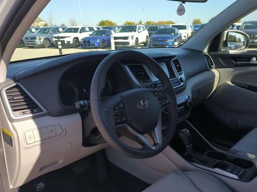 2018 Hyundai TUCSON SEL