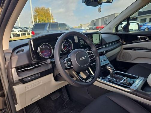 2024 Kia Carnival EX