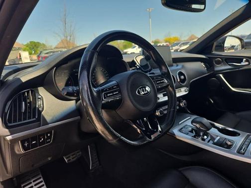 Ceramic Silver 2020 Kia Stinger GT2