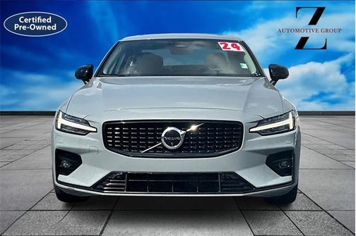 2024 Volvo S60 B5 PLUS DARK THEME