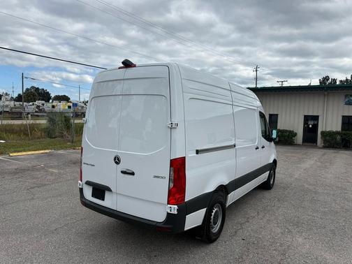 2025 Mercedes-Benz Sprinter 2500 Standard Roof